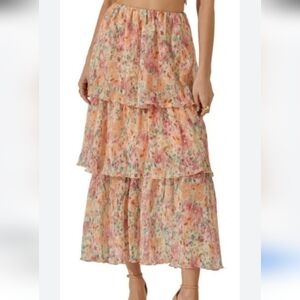 ASTR THE LABEL NWT TIERED PLISSE MAXI SKIRT SZ LARGE
